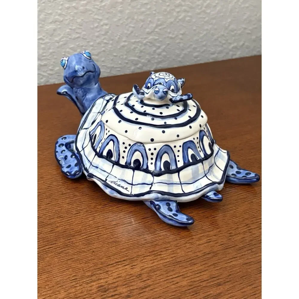 Diane Allen Blue White Turtle Lidded Stoneware Dish Decorative Art 2002